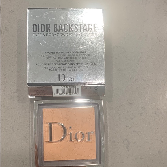 Dior Backstage Face & Body Powder - Light Beige